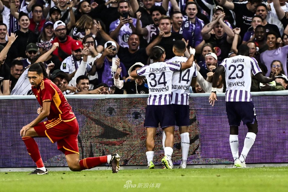 皮球穿过防 皮球穿过防