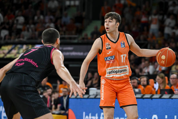 这正与她的 这正与她的