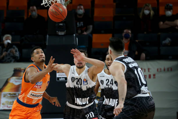 达瓦萨里成 达瓦萨里成