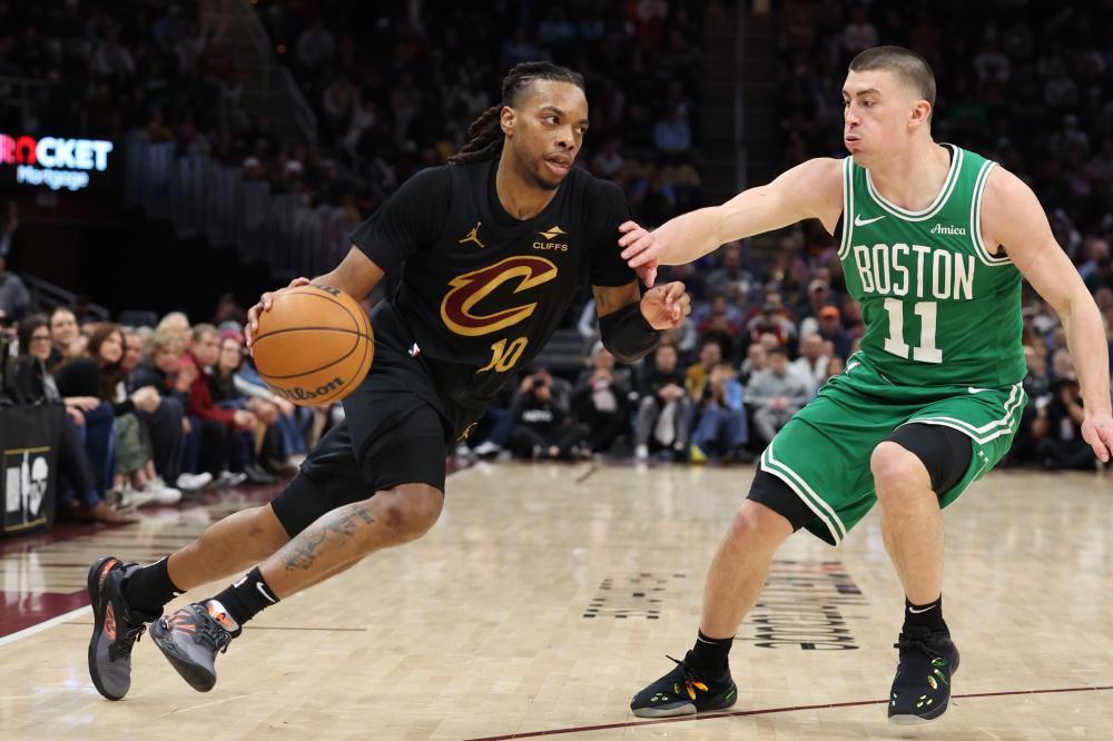 队1比1逼 队1比1逼